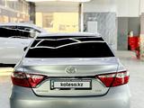 Toyota Camry 2015 года за 10 800 000 тг. в Семей – фото 4