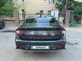 Hyundai Sonata 2021 года за 11 500 000 тг. в Алматы – фото 2