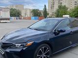 Toyota Camry 2019 года за 13 000 000 тг. в Семей – фото 2