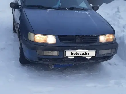 Volkswagen Passat 1994 года за 650 000 тг. в Караганда – фото 3