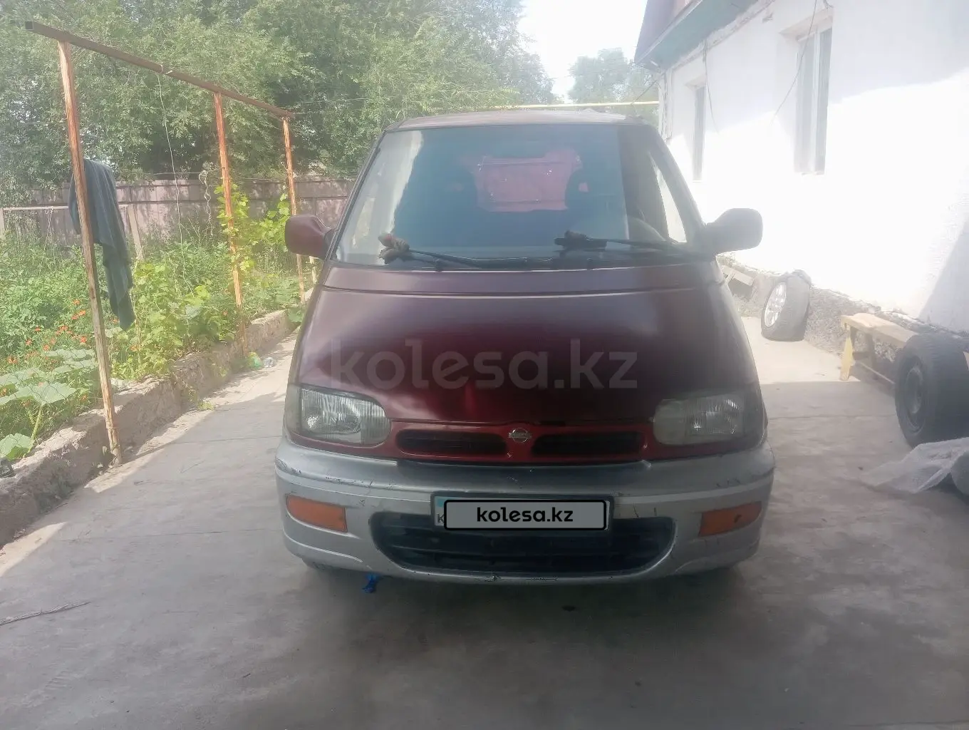 Nissan Serena, 2000