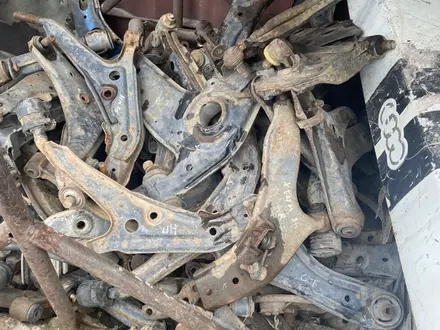 Рычаги нижний передний задний рычаг за 15 000 тг. в Павлодар