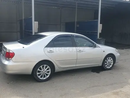 Toyota Camry 2002 года за 3 900 000 тг. в Тараз – фото 2