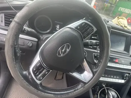 Hyundai Sonata 2018 года за 7 500 000 тг. в Алматы – фото 5
