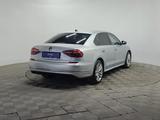 Volkswagen Passat 2018 годаүшін5 280 000 тг. в Алматы – фото 5