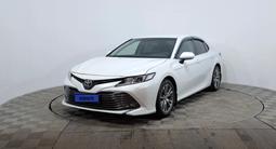 Toyota Camry 2019 года за 9 990 000 тг. в Астана