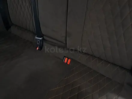 Toyota Camry 2019 года за 9 990 000 тг. в Астана – фото 16