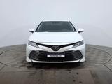 Toyota Camry 2019 годаүшін9 990 000 тг. в Астана – фото 2