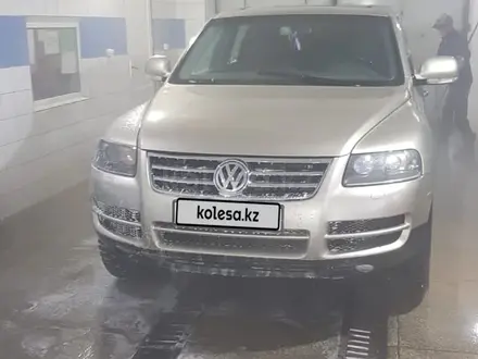 Volkswagen Touareg 2006 года за 3 000 000 тг. в Актобе – фото 3