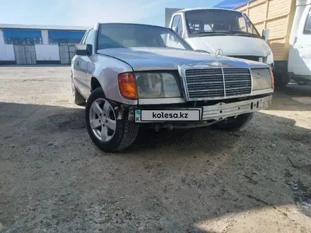 Mercedes-Benz E 260 1988 года за 800 000 тг. в Шымкент – фото 3