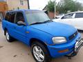 Toyota RAV4 1996 года за 2 500 000 тг. в Астана – фото 2