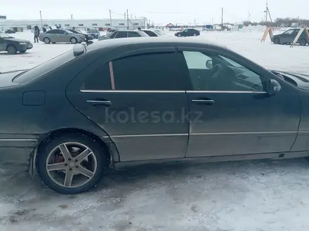 Mercedes-Benz S 320 1999 года за 2 200 000 тг. в Актобе – фото 4