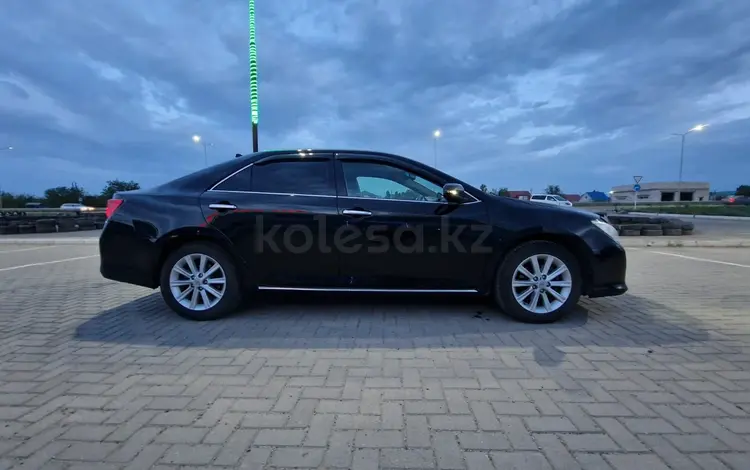 Toyota Camry 2012 годаfor8 500 000 тг. в Актобе