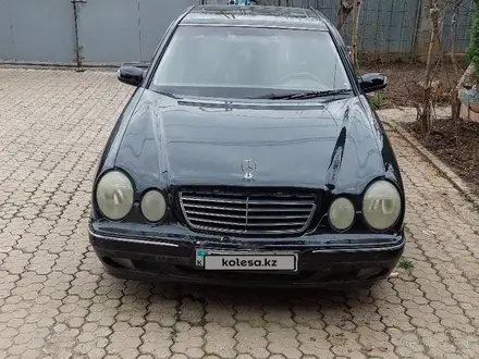 Mercedes-Benz E 240 2000 года за 2 888 888 тг. в Алматы