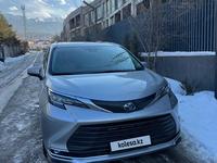 Toyota Sienna 2021 года за 27 000 000 тг. в Алматы