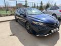 Toyota Camry 2021 года за 10 500 000 тг. в Усть-Каменогорск – фото 2