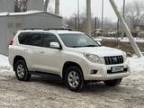 Toyota Land Cruiser Prado 2011 года за 14 300 000 тг. в Актобе