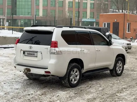 Toyota Land Cruiser Prado 2011 года за 14 300 000 тг. в Актобе – фото 7