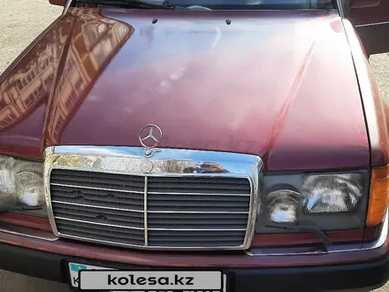 Mercedes-Benz E 280 1993 года за 2 000 000 тг. в Тараз – фото 4