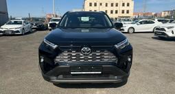 Toyota RAV4 2023 годаүшін21 950 000 тг. в Атырау – фото 2