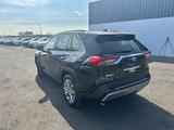 Toyota RAV4 2023 годаүшін21 950 000 тг. в Атырау – фото 3