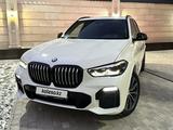 BMW X5 2019 года за 32 000 000 тг. в Шымкент – фото 2