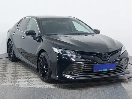 Toyota Camry 2018 года за 12 390 000 тг. в Астана – фото 3