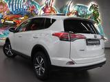 Toyota RAV4 2016 годаүшін9 590 000 тг. в Алматы – фото 4