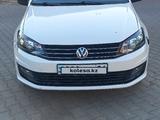 Volkswagen Polo 2015 годаүшін4 200 000 тг. в Атырау