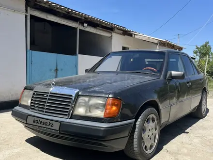 Mercedes-Benz E 200 1992 года за 750 000 тг. в Шымкент