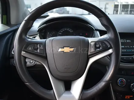 Chevrolet Tracker 2020 года за 7 990 000 тг. в Алматы – фото 12