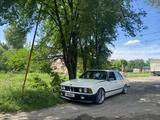 BMW 735 1984 годаүшін2 500 000 тг. в Алматы