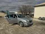 Mercedes-Benz E 320 1998 года за 5 200 000 тг. в Жанаозен – фото 2