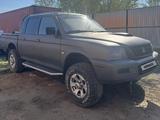 Mitsubishi L200 2006 года за 2 800 000 тг. в Актобе – фото 2