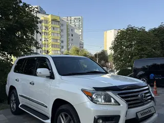 Lexus LX 570
