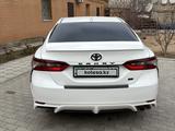 Toyota Camry 2022 года за 14 300 000 тг. в Актау – фото 4