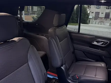 Chevrolet Tahoe 2022 года за 39 700 000 тг. в Алматы – фото 22