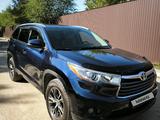 Toyota Highlander 2016 года за 13 800 000 тг. в Актобе