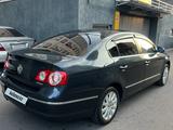 Volkswagen Passat 2006 годаfor4 300 000 тг. в Алматы – фото 5