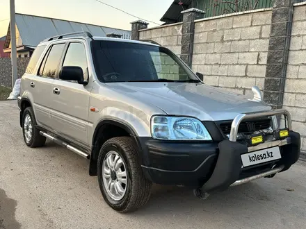 Honda CR-V 1997 года за 3 200 000 тг. в Алматы – фото 2