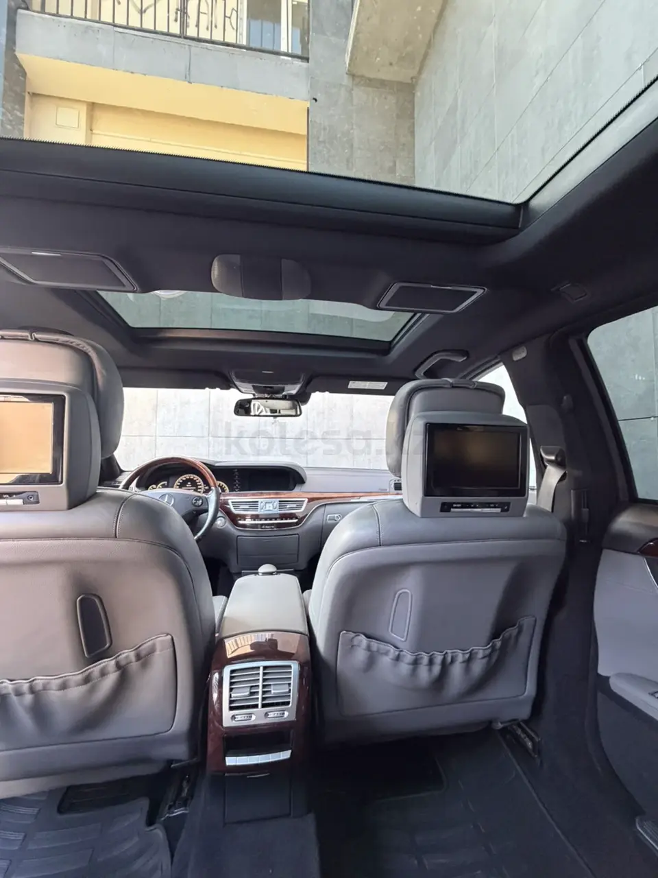 Mercedes-Benz S-Class, 2007