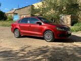 Volkswagen Polo 2014 года за 3 800 000 тг. в Жезказган – фото 2