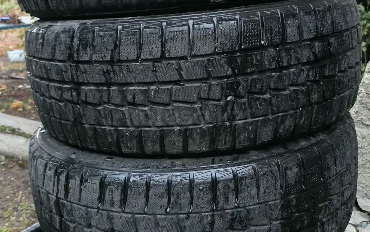 Шины комплект за 80 000 тг. в Караганда