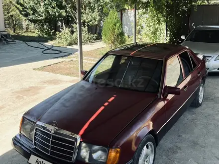 Mercedes-Benz E 230 1991 года за 930 000 тг. в Алматы