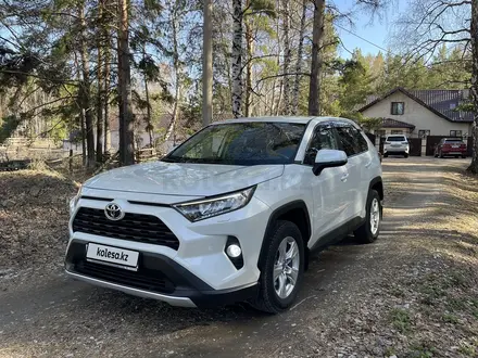 Toyota RAV4 2021 года за 14 900 000 тг. в Астана – фото 3