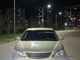 Toyota Camry 2004 годаүшін3 800 000 тг. в Семей