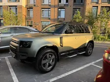 Land Rover Defender, 2023