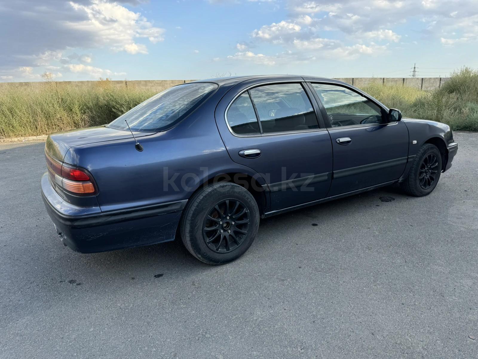 Nissan Maxima 1996 г.