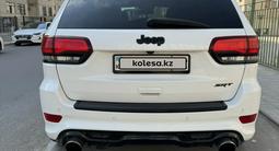 Jeep Grand Cherokee 2013 года за 22 000 000 тг. в Актау – фото 5