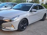 Hyundai Elantra 2021 года за 8 400 000 тг. в Шымкент – фото 3